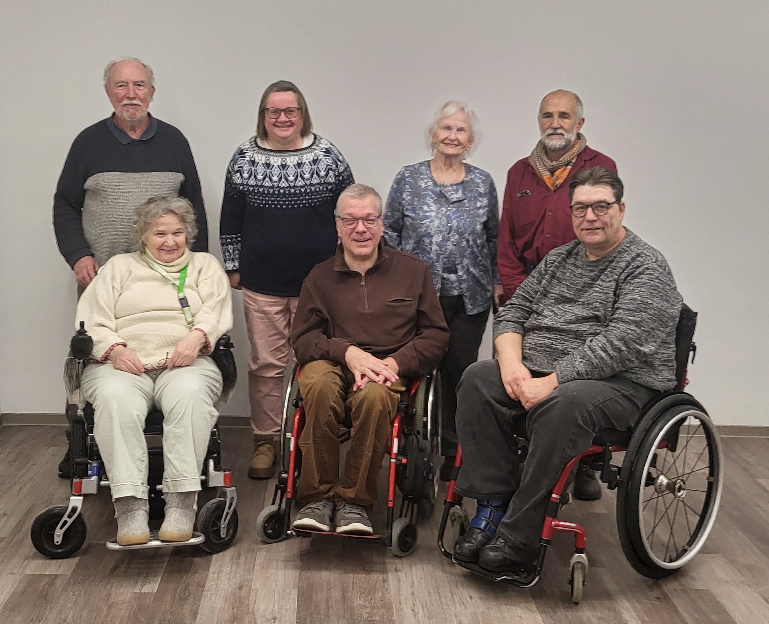SKB Vorstand Bonn: Stehend: Johannes Reiffs (stellv. Vorsitzender), Jutta Meurer, Brigitta Krueger (Schatzmeisterin), Raul Stenmans. Sitzend: Gisela Breuhaus, Dirk Schaffeld (erster Vorsitzender), Joachim Marx